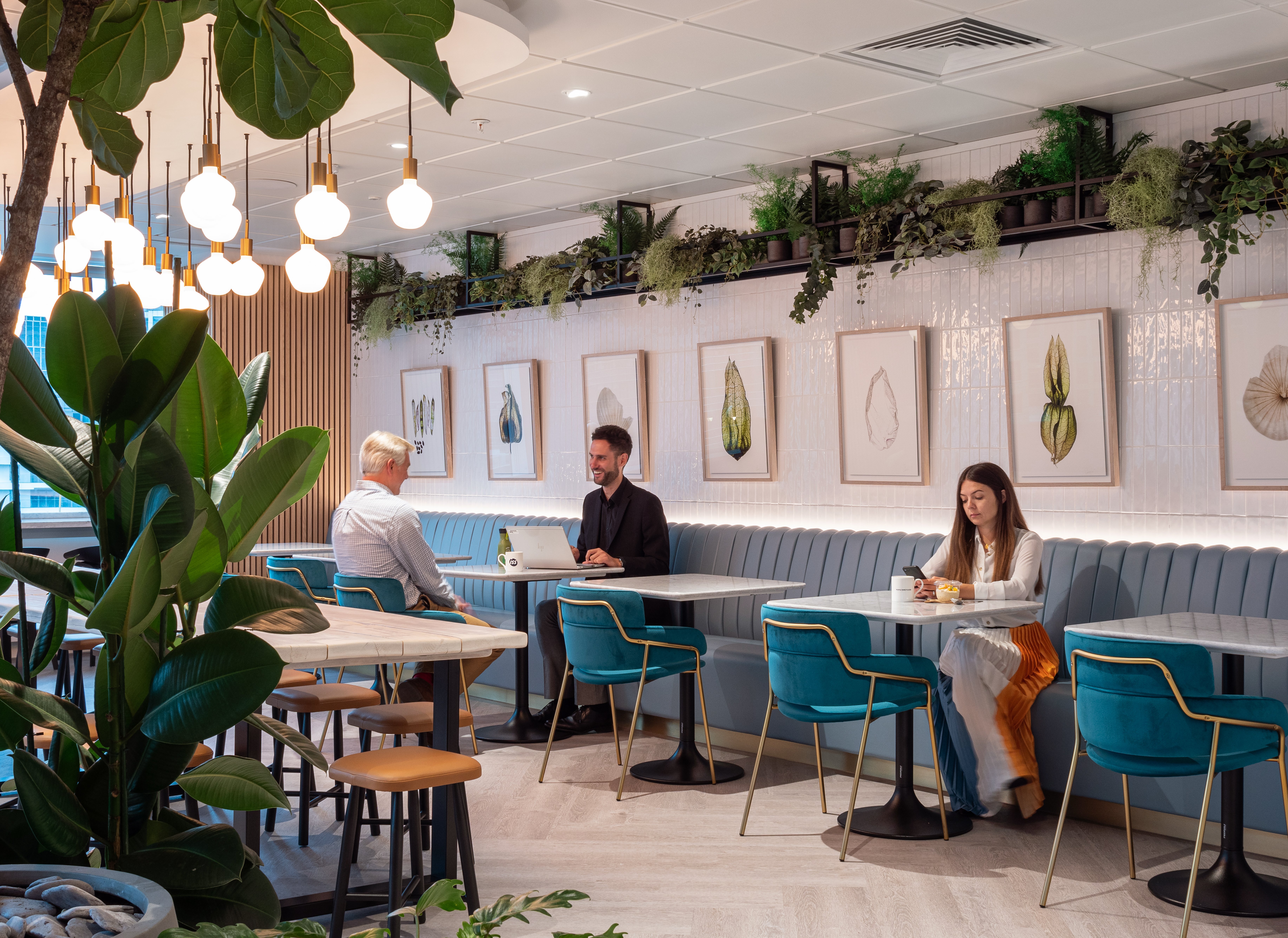 ISS - South Quay Office (8)