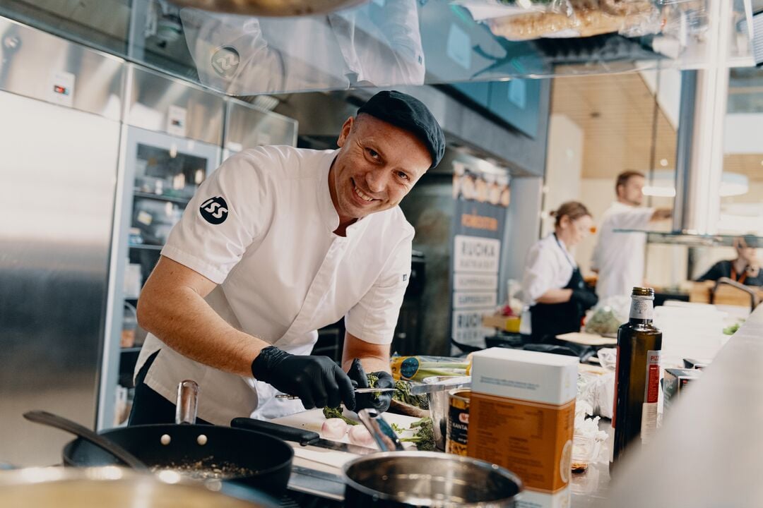 Web_Desktop-FI_2020_Food Services_05