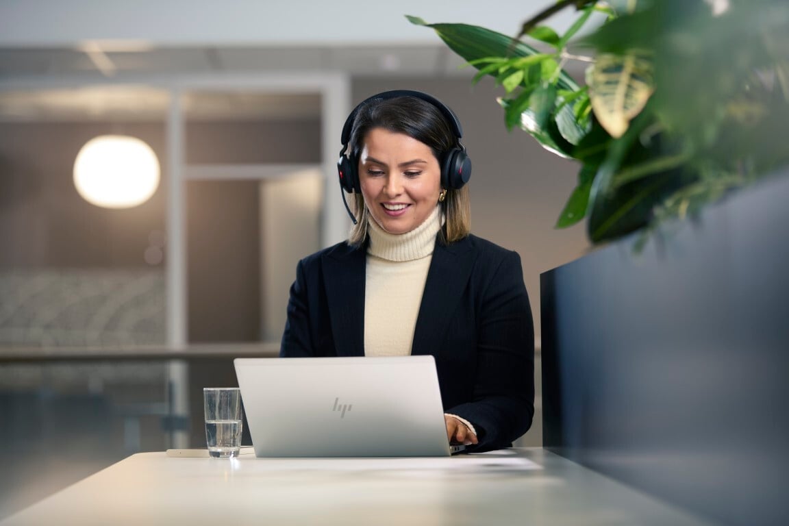 ISS feb244371 (Medium)