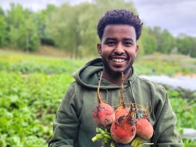 Ureist (4) (1) (Medium)